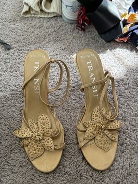 Vintage Gold Floral Embellished Strappy Sandals